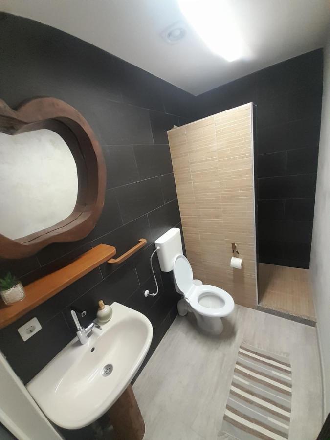 Mosia Dar In Rai Apartment Berbesti Exterior foto